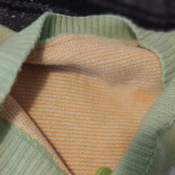 Green Daisy Cropped Knit Cardigan Sweater L Cottagecore Coquette Y2K Soft Girl - Picture 4 of 4